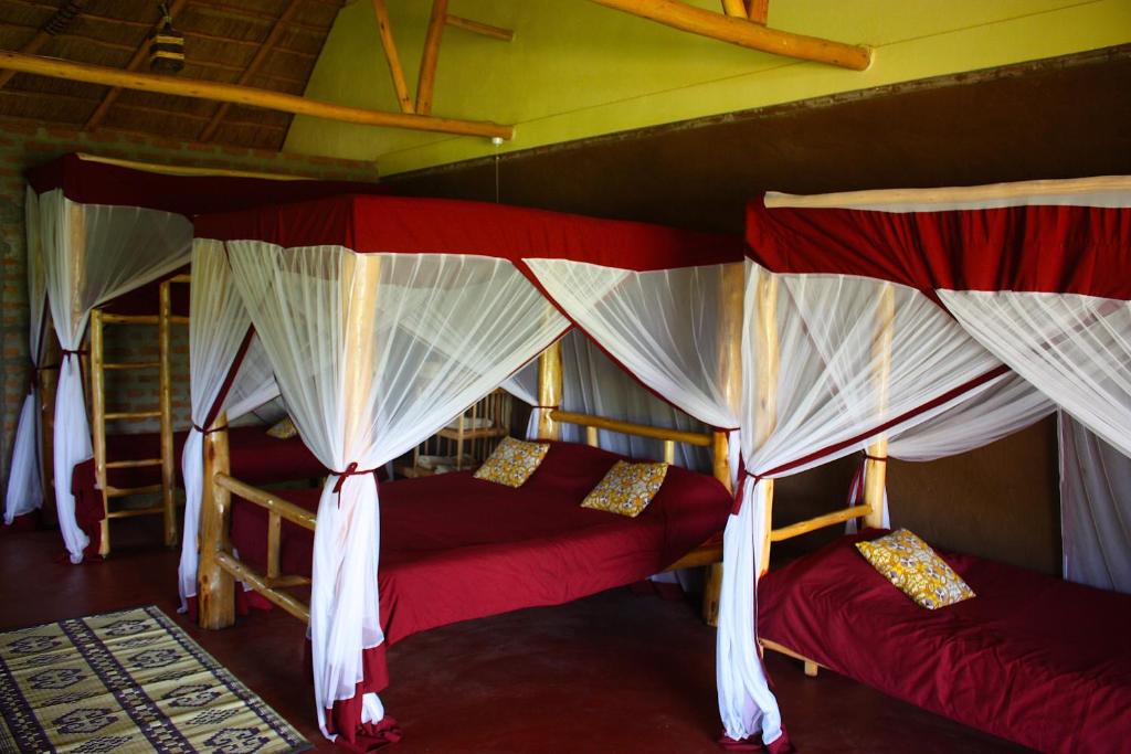 Red Chilli Rest Camp image
